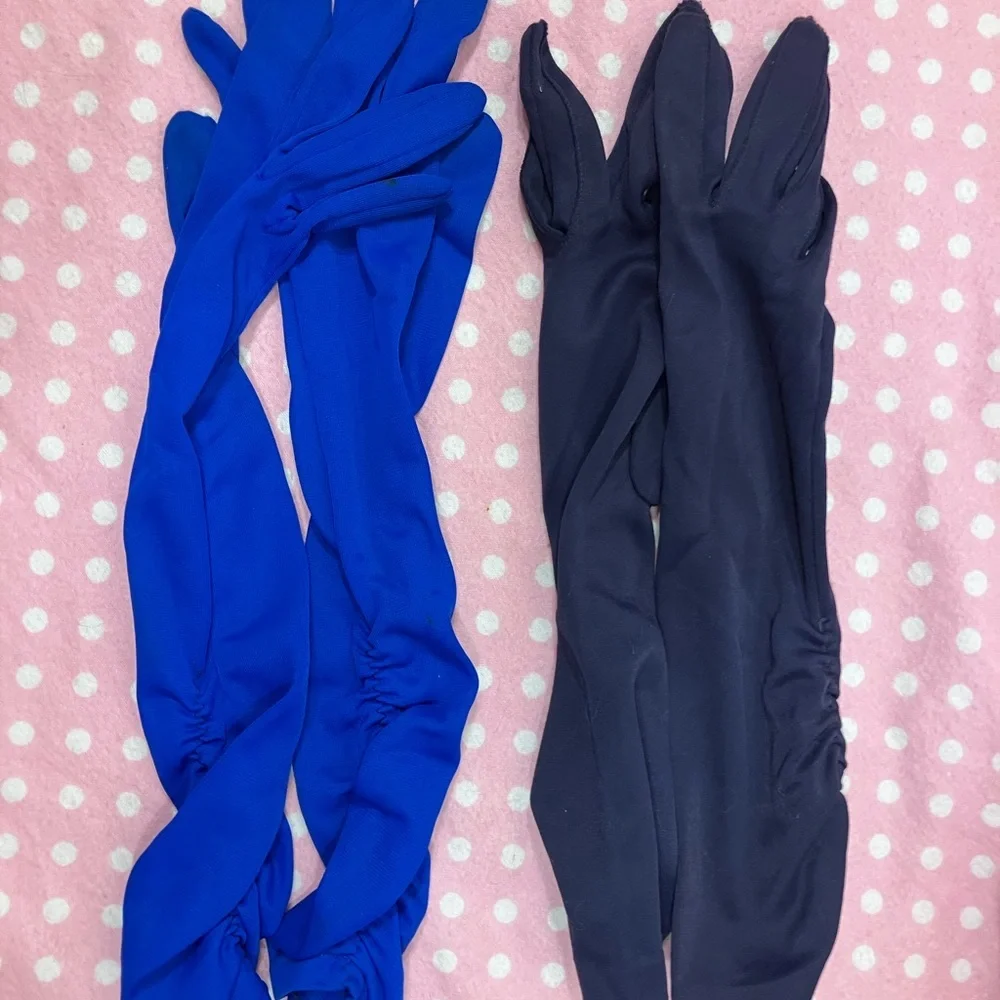 Two Pair Vintage Gloves Medium
